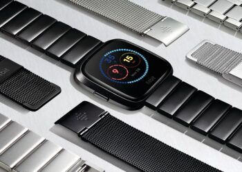 Product photography of Versa Metal Accessories
with screen