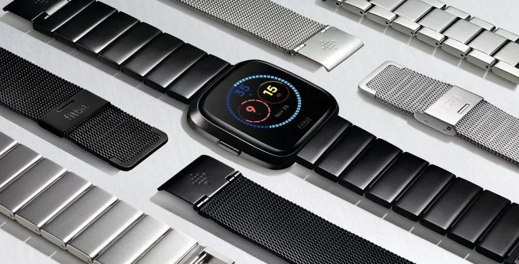 Product photography of Versa Metal Accessorieswith screen