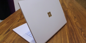 Microsoft Surface Book 2 Hands On 11
