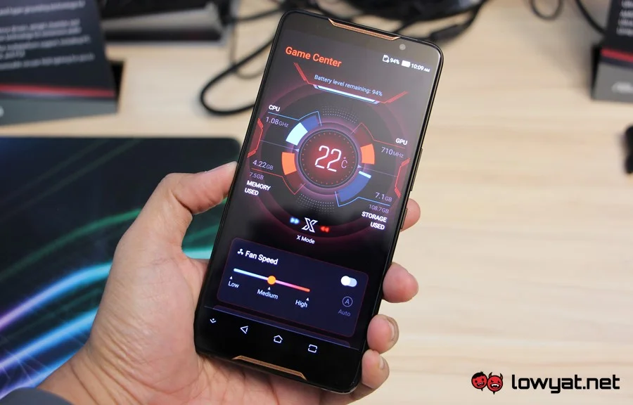 ASUS ROG Phone Hands On 07