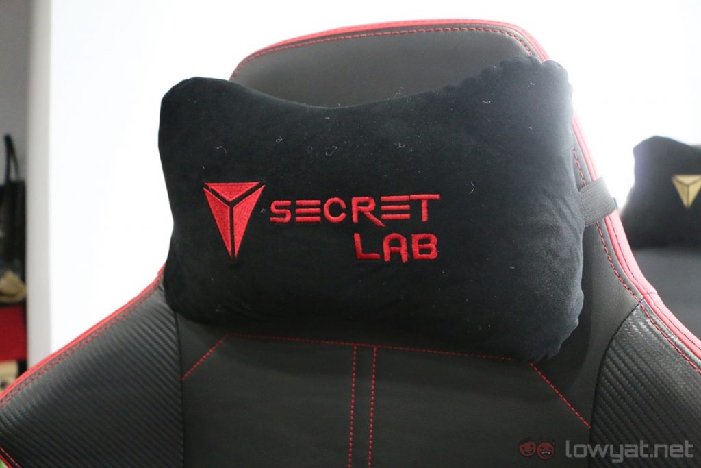 secretlab omega throne 2018 lr 8