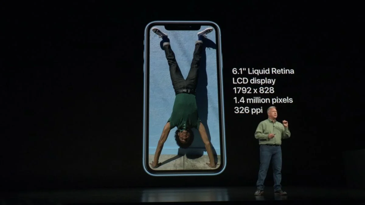 Apple iphone xr liquid retina specs