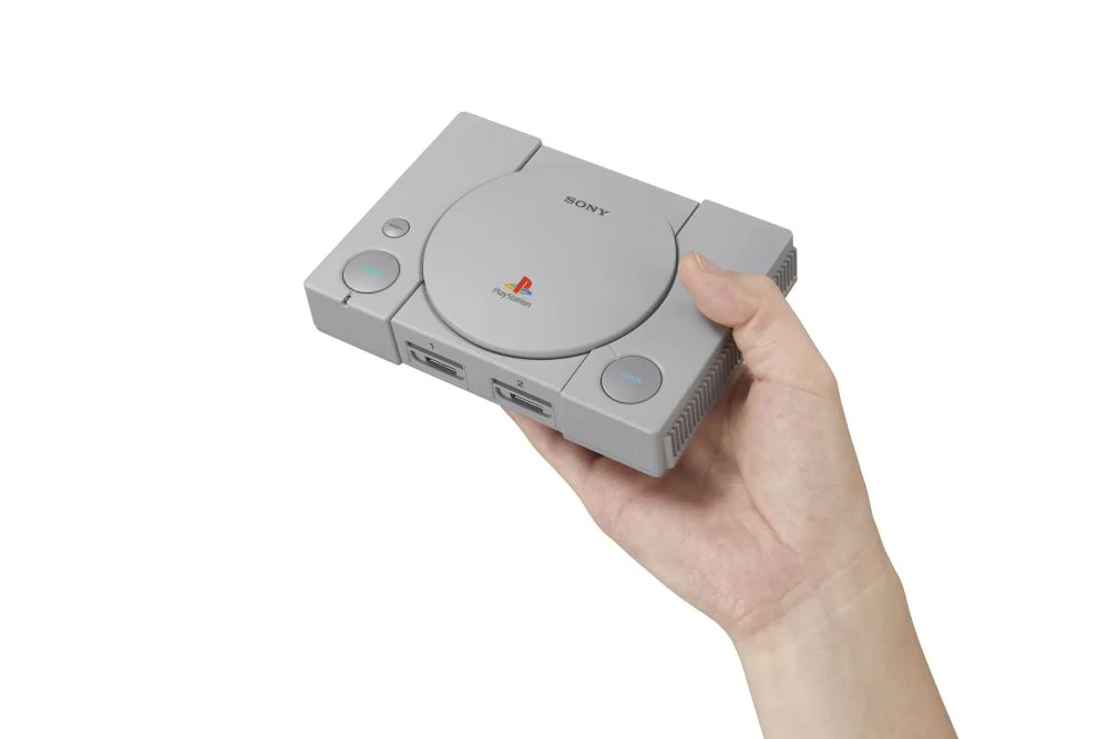 PS Classic hand
