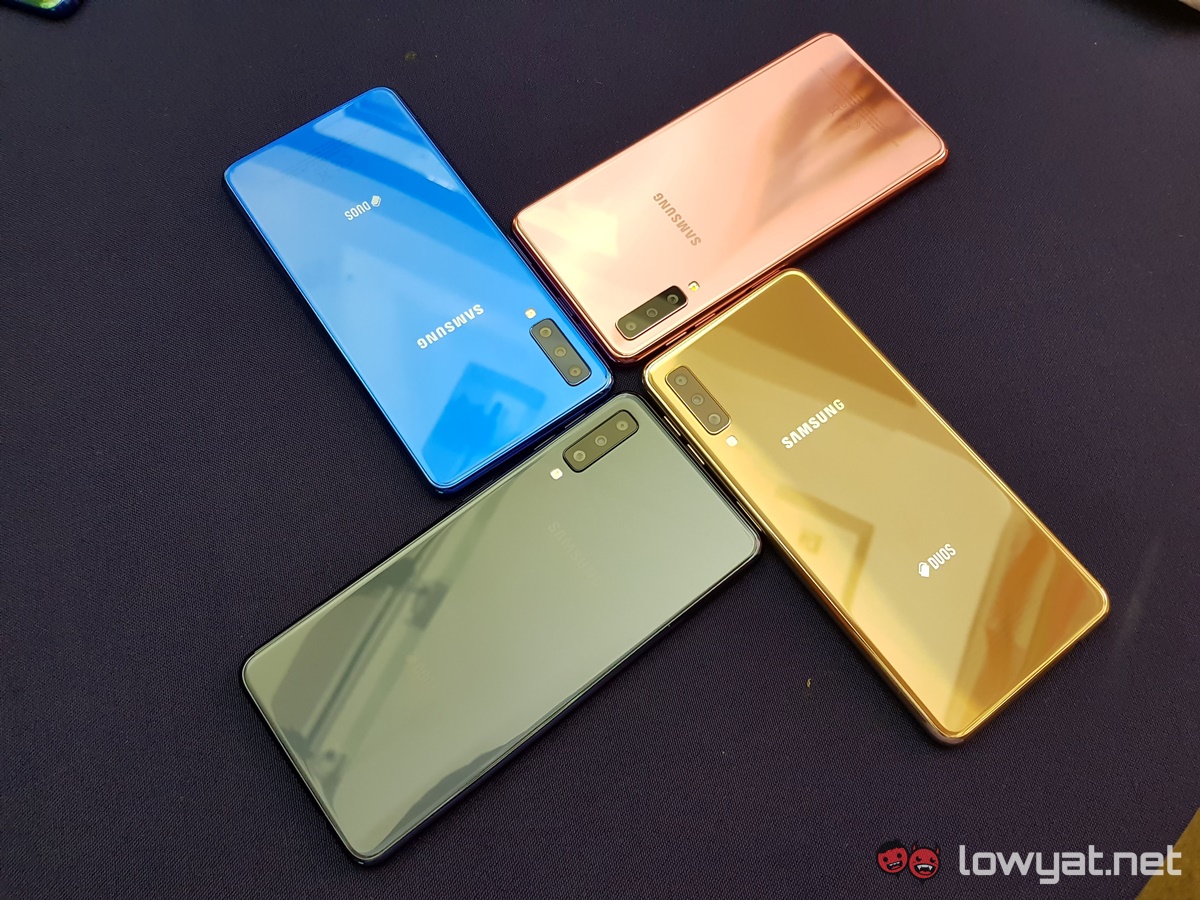 Samsung Galaxy A7 2018 four colours