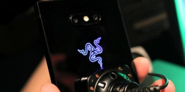 Razer Phone 2 Chroma notification adjusted