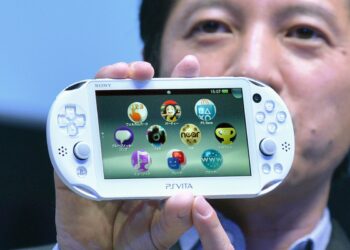PlayStation Portable Handheld Console Remote Play Vita PSP Sony