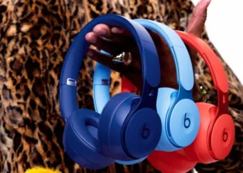 Apple Beats Solo Pro