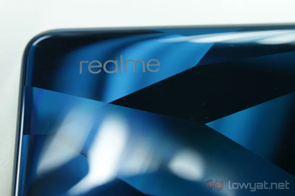 realme 5 Pro branding
