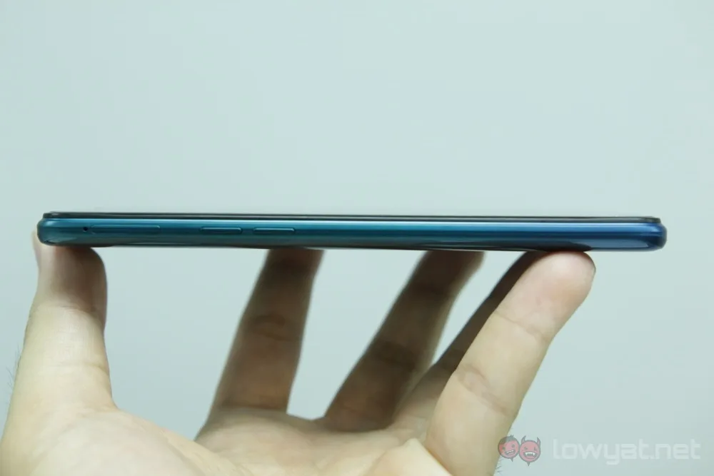 realme 5 Pro left