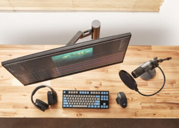 The 2020 CES Innovation Award-winning 32-inch UltraFine “Ergo” 4K UHD monitor (model 32UN880) is an innovative ergonomic solution that delivers differentiated value.