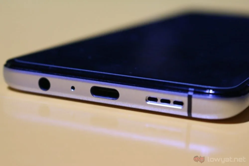 realme X2 Pro bottom