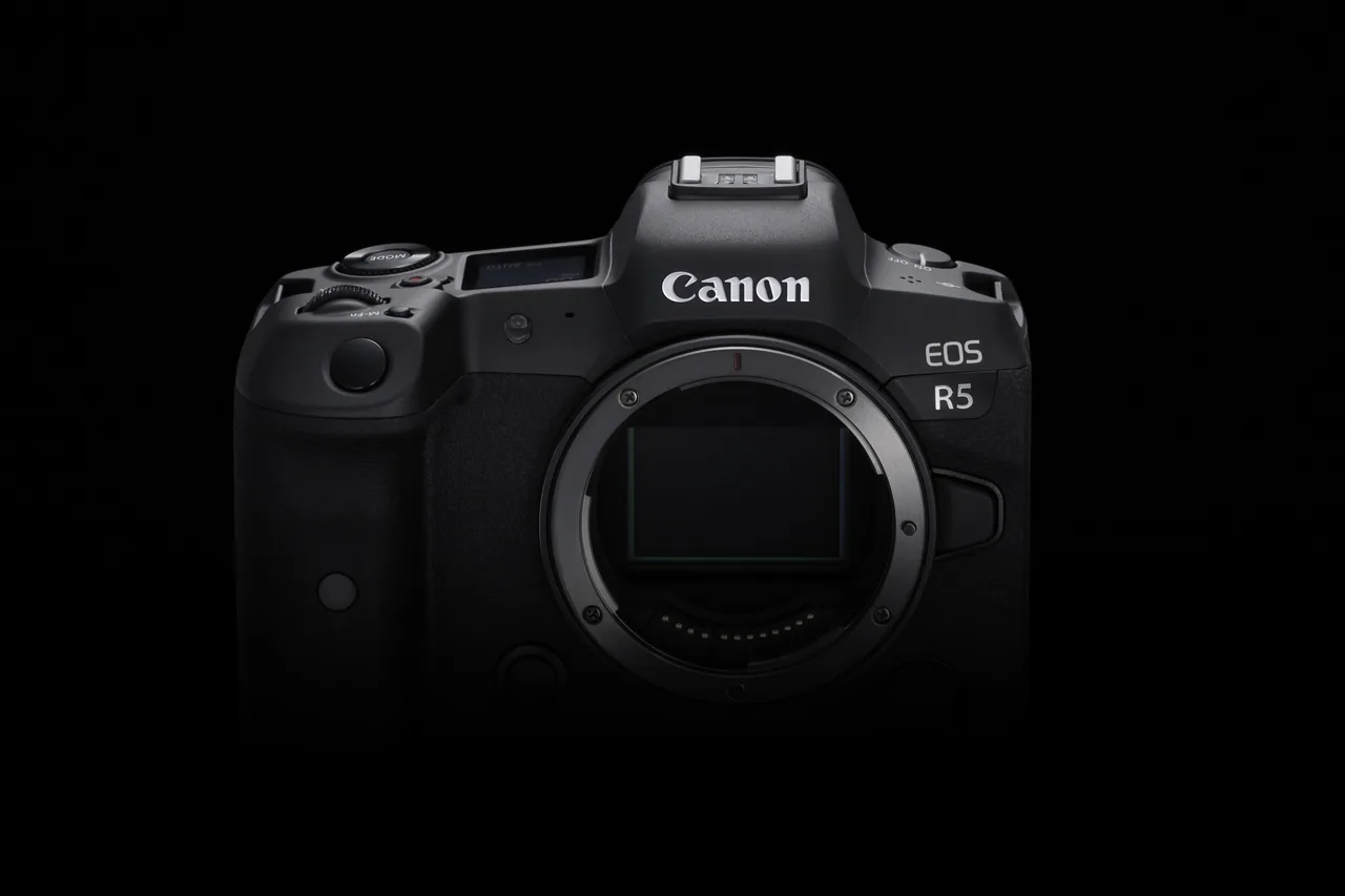 Canon EOS R5