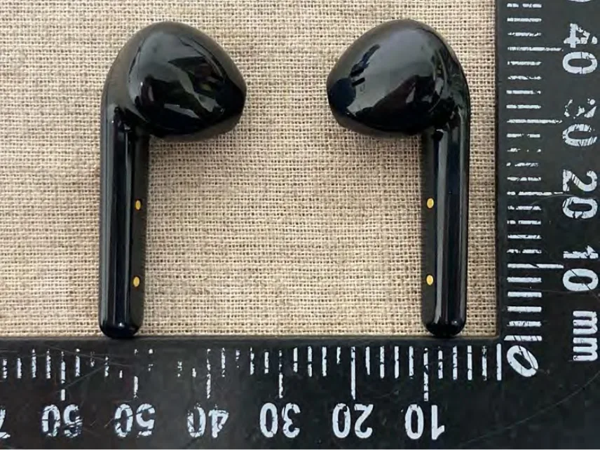 HTC U Ear buds only