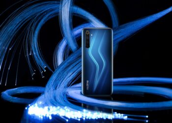 realme 6 Pro Lightning Blue