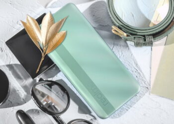 realme C11