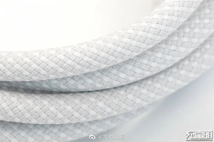 Braided Lightning cable closeup