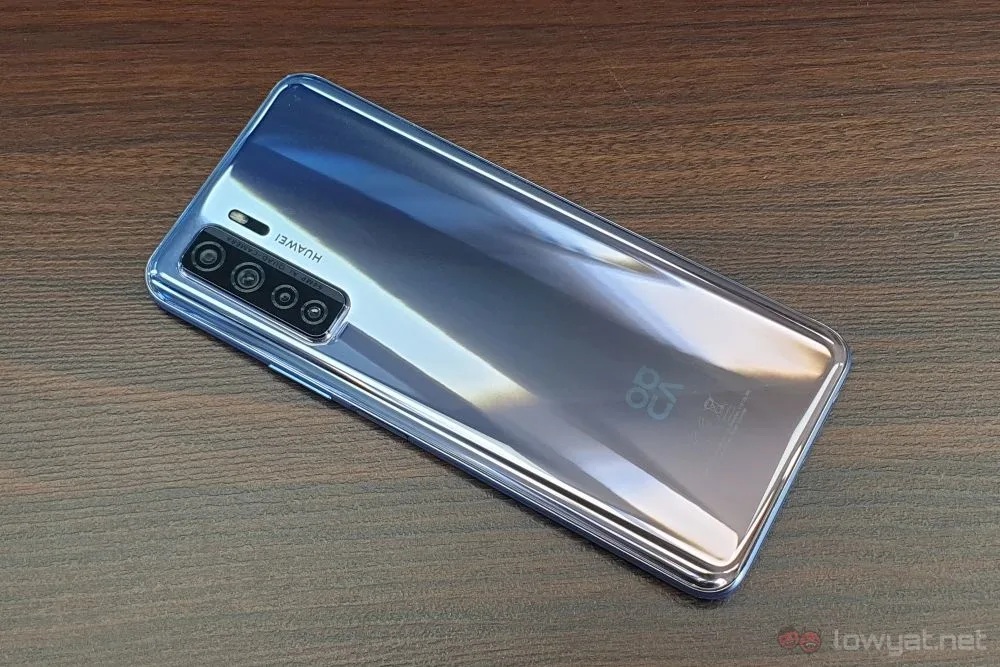 Huawei nova 7 SE back marked