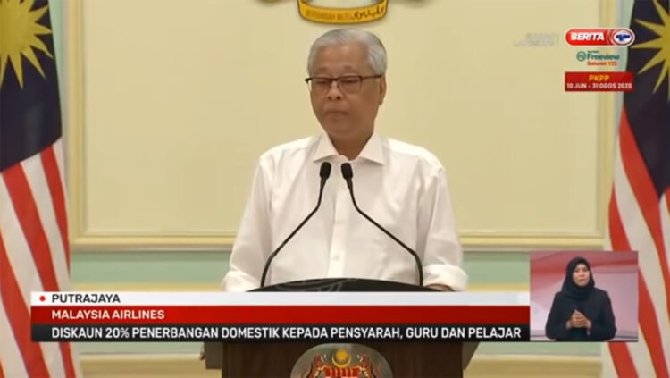 Malaysia Airlines 20-percent discount to lecturers teachers students
