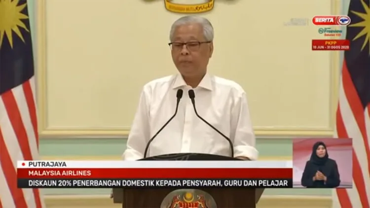 Malaysia Airlines 20-percent discount to lecturers teachers students