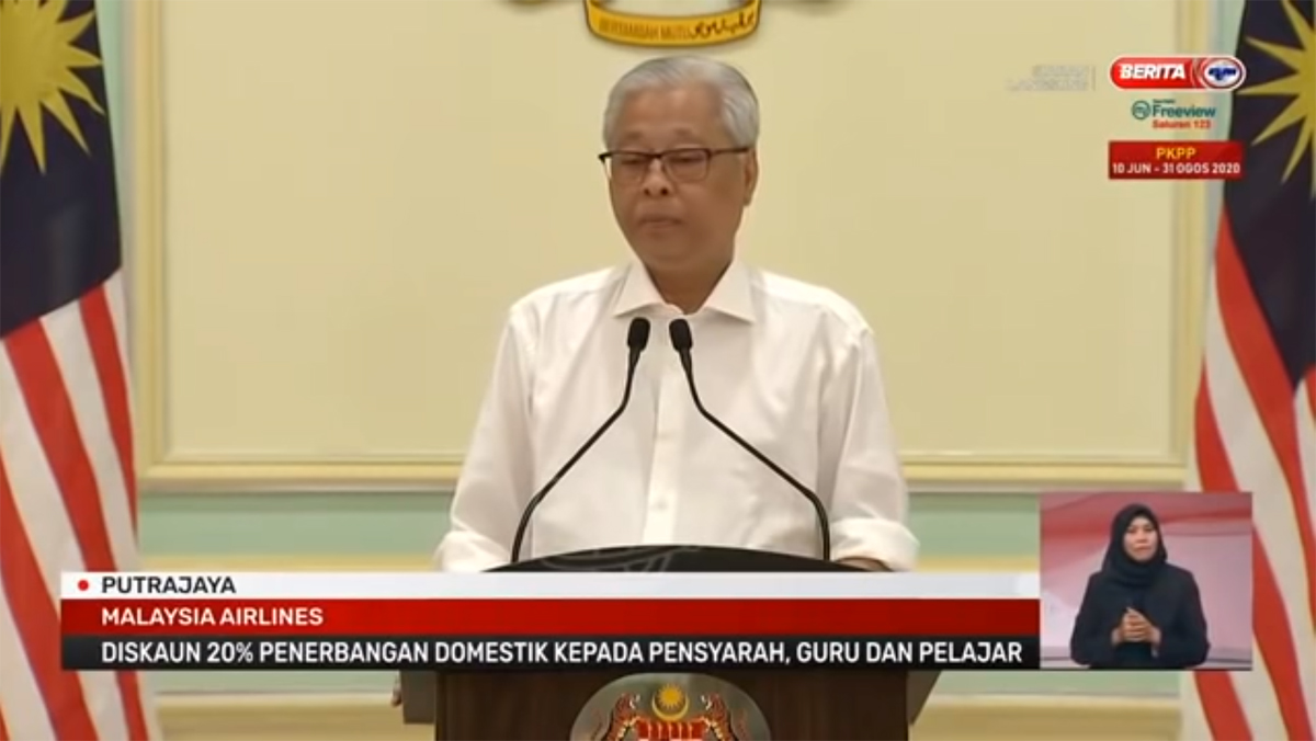 Malaysia Airlines 20-percent discount to lecturers teachers students