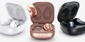 Samsung Galaxy Buds Live with case