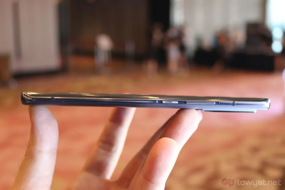 Vivo X50 Pro right