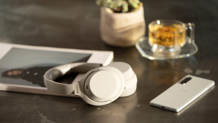 Sony WH-1000MX4 Wireless Noise-Cancelling Headphones Launched