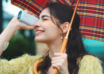 Canon Unveils PowerShot Zoom Monocular Camera