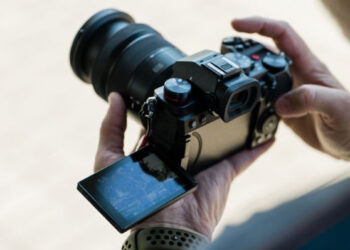 panasonic lumix s5 full-frame mirrorless camera now official