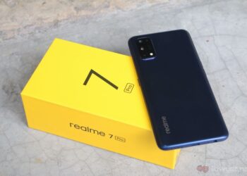 realme 7 Pro w box
