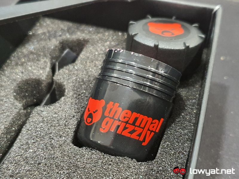 Thermal Grizzly Kryonaut Extreme Lightning Review: Condensed Overclocking  Essence In A Jar 
