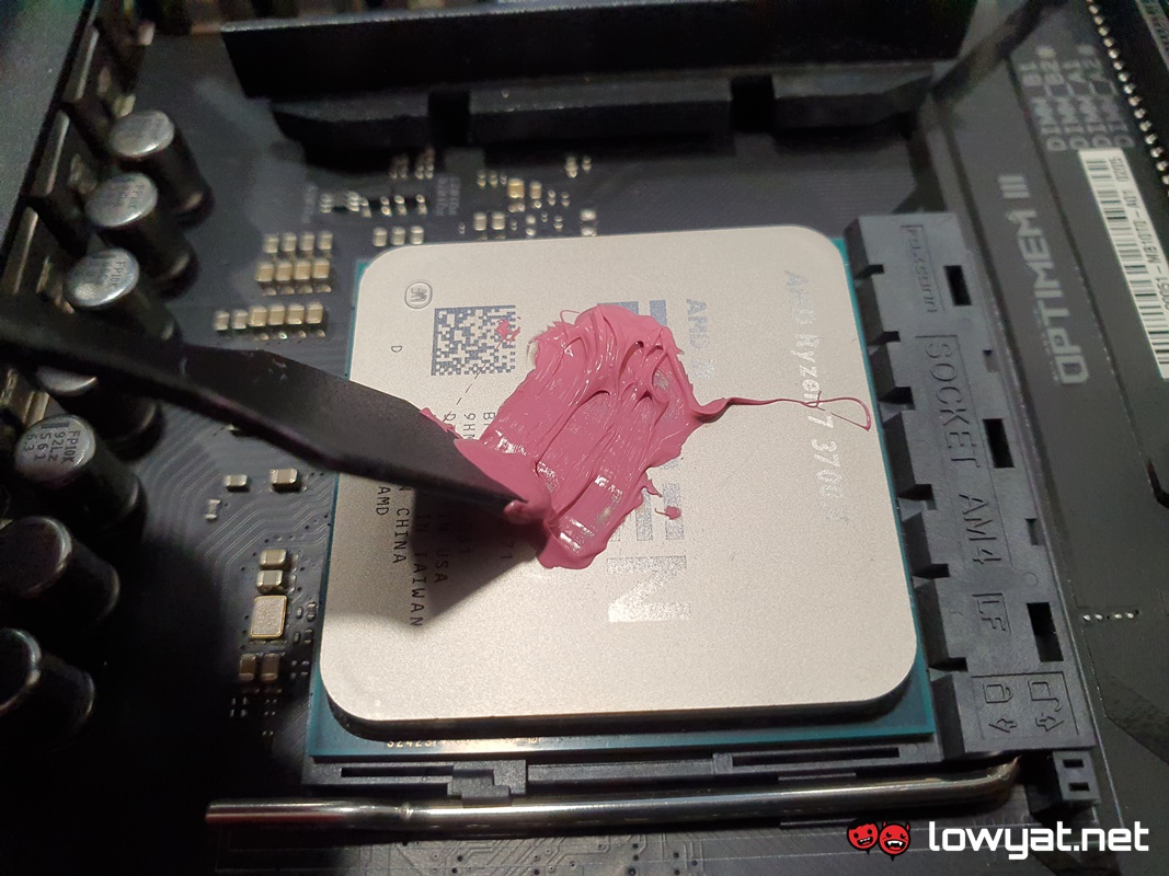 Thermal Grizzly Kryonaut Extreme Lightning Review: Condensed Overclocking  Essence In A Jar 