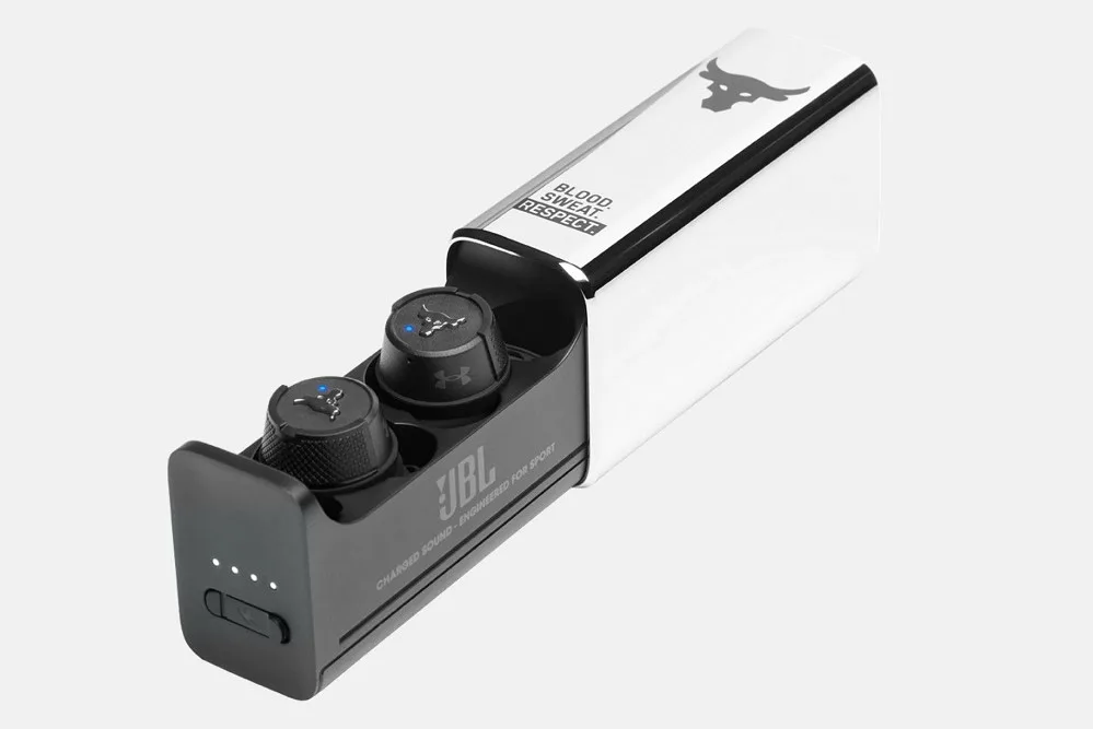 UA Project Rock True Wireless X with case