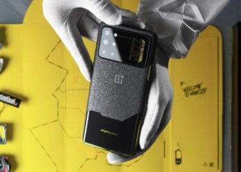OnePlus 8T Cyberpunk 2077 Edition 2