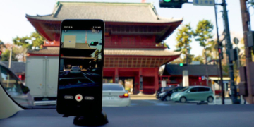 Google Street View User Contribution Via Smartphone