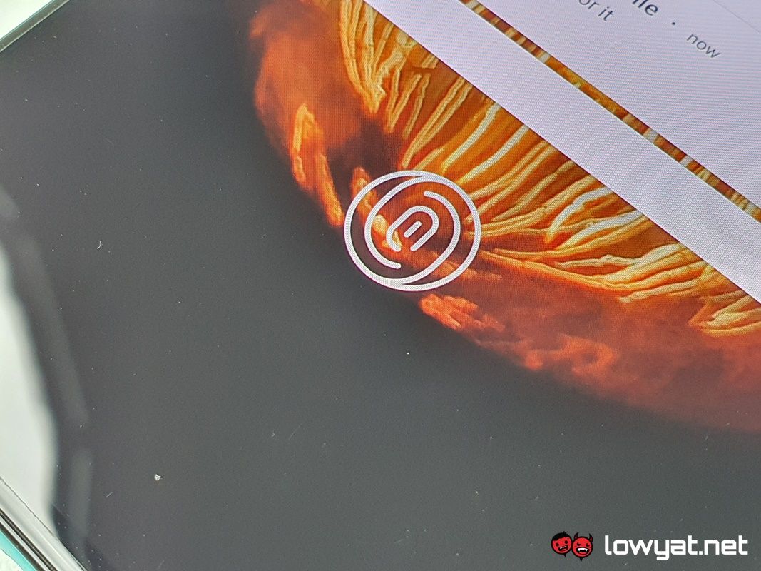 OnePlus 8T in display fingerprint scanner