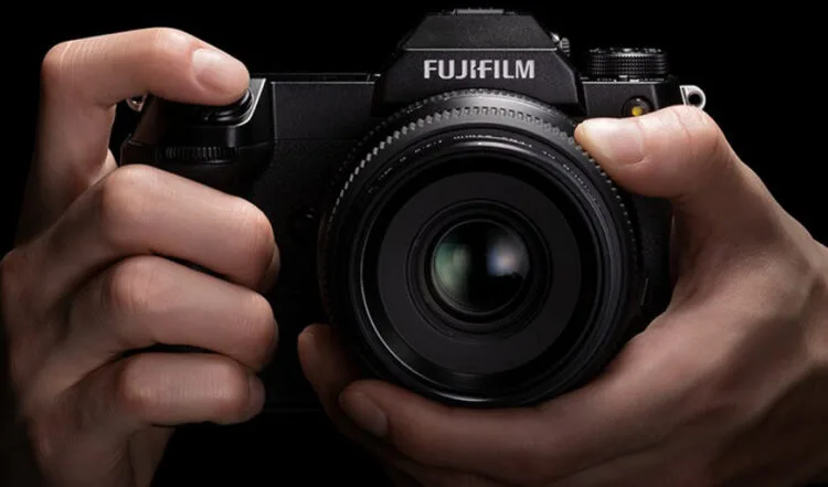 Fujifilm GFX100S Medium format compact camera 102MP