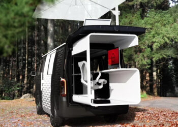 Nissan NV350 Office Pod Concept Vehicle