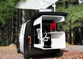 Nissan NV350 Office Pod Concept Vehicle