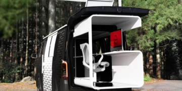 Nissan NV350 Office Pod Concept Vehicle