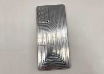 Samsung Galaxy A72 casing mould leaks