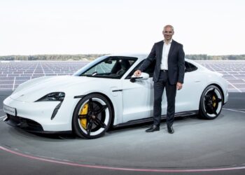 Apple Porsche VP Chassis Development Project Titan