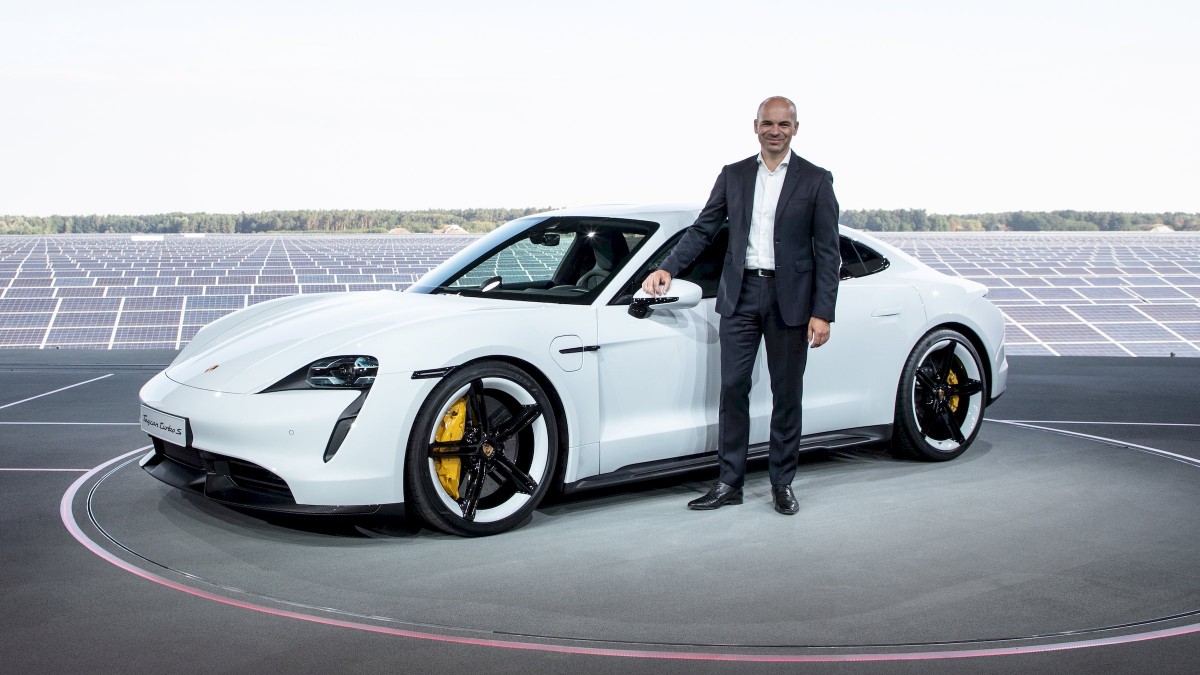Apple Porsche VP Chassis Development Project Titan