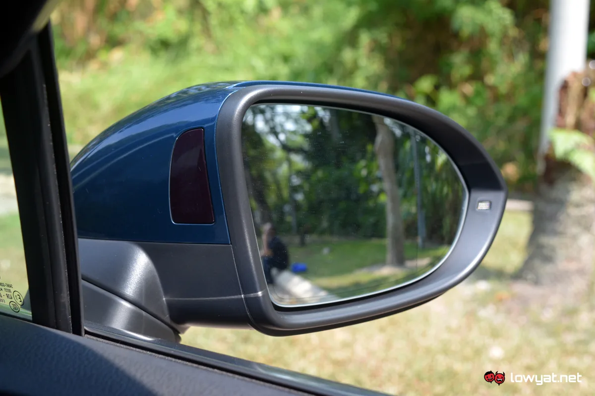 Volkswagen Passat Elegence Onboard Tech