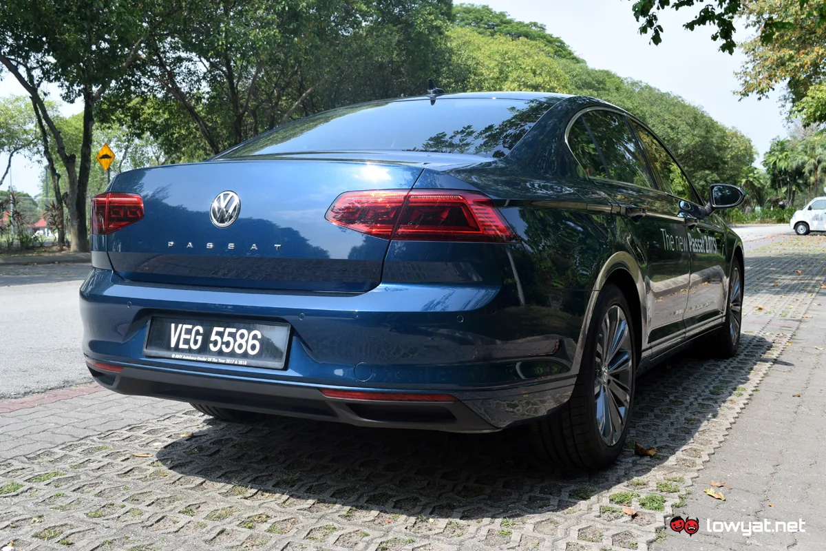Volkswagen Passat Elegence Onboard Tech