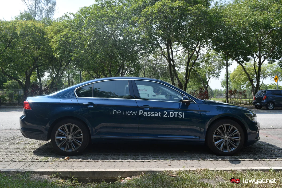 Volkswagen Passat Elegence Onboard Tech