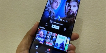 Netflix content feature Android iOS app