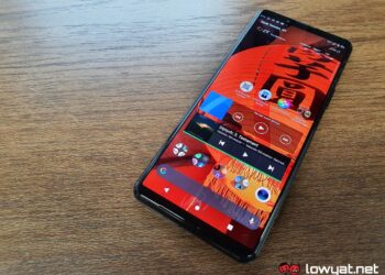 The Sony Xperia 5 II.