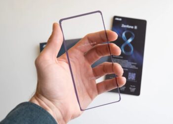 ASUS ZenFone 8 Compact card