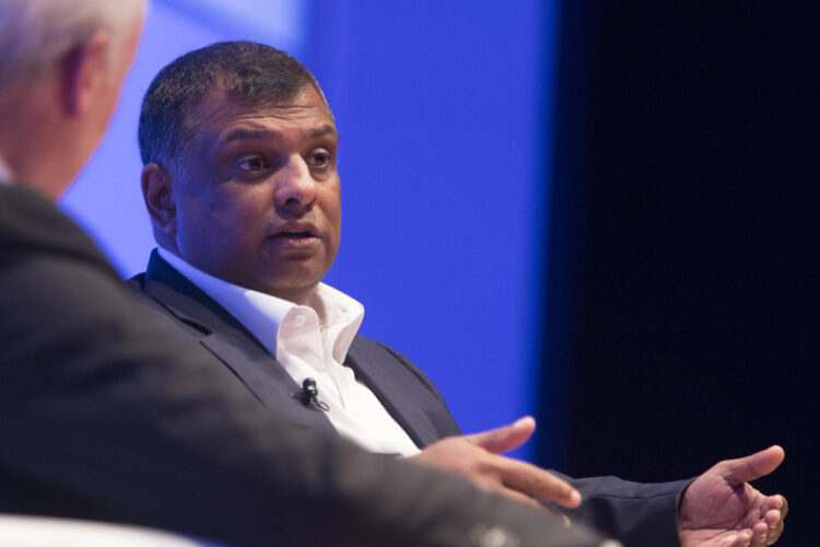 AirAsia Tony Fernandes Rehire